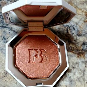 Fenty Beauty Highlighter